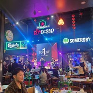 บรรยากาศ เยาวราช Pub เวียงจันทน์