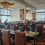 บรรยากาศ Ploenchit All Day Dining