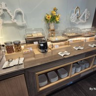 Miracle Lounge