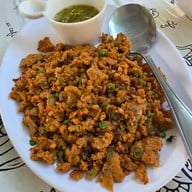 เมนูของร้าน ครัวแล้วแต่ R-ROM พัทยาเหนือ