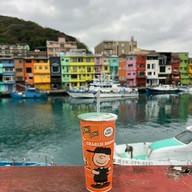 Zhengbin Port Color Houses 正濱漁港彩色街屋