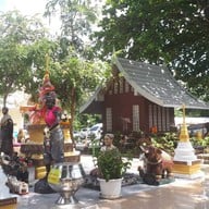 วัดศาลาลอย