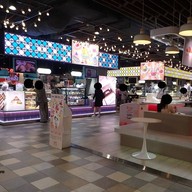 บรรยากาศ สามย่านมิตรทาวน์