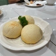 Canton Paradise Dim Sum Noodle and Congee Central Pinklao