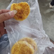 เมนูของร้าน นิด ไข่ทรงเครื่อง ข้าวจี่ ตลาดนกฮูก