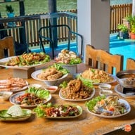 ร้านอาหารนาตาติ๋ว