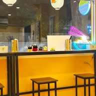 โฮชิยะ ราเมน & ดงบุริ รัชดา 36