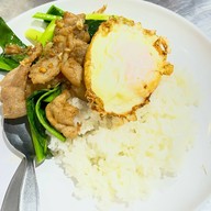 เมนูของร้าน ยินดี นู้ดเดิ้ล บางบอน