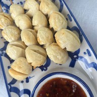 ก๋วยเตี๋ยวเรือสามแซ่บ ตลาด The Moonlight ปากน้ำ