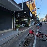 หน้าร้าน ร้านทบ ศรีราชา