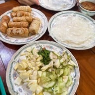 ร้านนิวตุ๊ก สาขา 1 ตรงข้ามโรงเรียนอนุบาลปทุมธานี