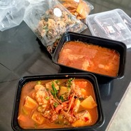 ชื่นอุรา,ข้าวกล่อง By ครัวลุงยันต์อุทัยธานี ลานสัก