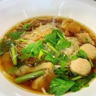 โตเกาเหลาเนื้อหนองมน