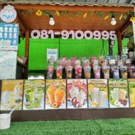 หนูนาผลไม้สดปั่น ศูนย์อาหารลานพอเพียง -