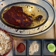 Minami at Ari Minami at Ari