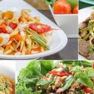 ปลายข้าว ปากทางเข้าวัดลาดปลาดุก