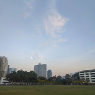 บรรยากาศ สนามฟุตบอล โรงพยาบาลสมเด็จพระปิ่นเกล้า