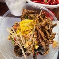 ส้มตำตลาดแตก ตลาดเมืองทองดอนเจดีย์