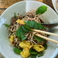 ก๋วยเตี๋ยวเรือเสือลวกเส้น เมืองทองธานี