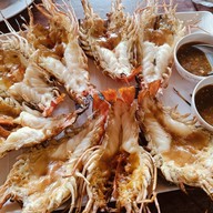 ร้านโค้งน้ำ บ้านแหลม