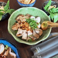 ThongSmith ARI ซอย 4 ฝั่งเหนือ