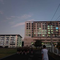 บรรยากาศ สนามฟุตบอล โรงพยาบาลสมเด็จพระปิ่นเกล้า