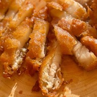 แป๊ะยิ้ม ข้าวหมูทอด,ไก่ทอด น้ำปลา  ข้าวไก่ทอดคัตซึด้ง ข้าวหมูทอด,ไก่ทอด
