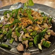 ประณีต