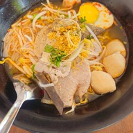 นายตู้ ก๋วยจั๊บจัมโบ้ ตรงข้ามBig C2