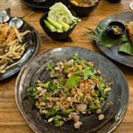 ประณีต