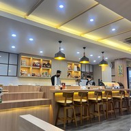 บรรยากาศ ข้าวปั้น ซูชิเฮ้าส์ (หน้าศาล) ข้าวปั้น ซูชิเฮ้าส์ (หน้าศาล)