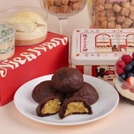 ร้านเนียแอนด์อีวาน เอ็มโพเรียม