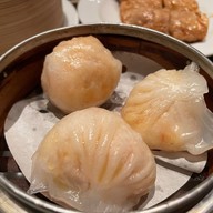 เรือนต้น มณเฑียร สุรวงศ์