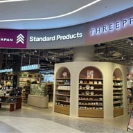 Daiso Standard Products & Threeppy One Bangkok