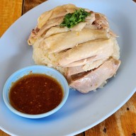 ข้าวมันไก่อ้วนสาย4สาขา2 ตรงข้ามรพ.สิงห์บุรี ข้าวมันไก่อ้วนสาย4สาขา2