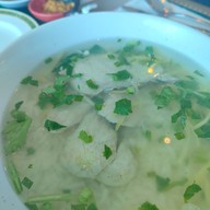 เมนูของร้าน 92 Cafe  โรงแรมโกลด์เด้น ทิวลิป