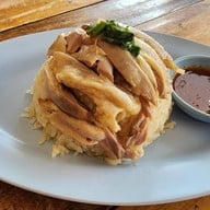 ข้าวมันไก่อ้วนสาย4สาขา2 ตรงข้ามรพ.สิงห์บุรี ข้าวมันไก่อ้วนสาย4สาขา2