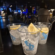 เมนูของร้าน Throwback