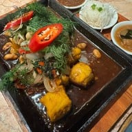 เธียนดอง - บ้านดุสิตธานี บ้านดุสิตธานี