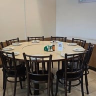 บรรยากาศ สีลมภัตตาคาร