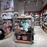 Daiso Standard Products & Threeppy One Bangkok