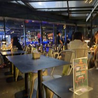 บรรยากาศ Throwback