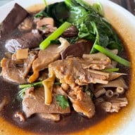 เมนูของร้าน ก๋วยเตี๋ยวเป็ดหม้อ สะพานเหลือง สาขา 1