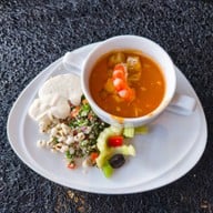 Zeta Cafe โรงแรมฮอลิเดย์อินน์ กรุงเทพฯ