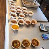 เมนูของร้าน ไทยรักดี ข้าวแกง 10 บาท