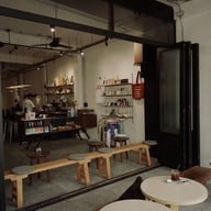 Jeen coffee bar