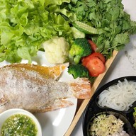 กะเพราคั่วหอม ลาดพร้าว