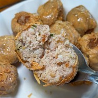 โกตี๋ข้าวมันไก่อุทัยธานี