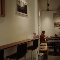 Jeen coffee bar