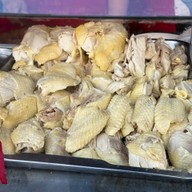 โกตี๋ข้าวมันไก่อุทัยธานี